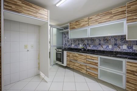 Casa de condomínio à venda com 106m², 2 quartos e 2 vagasCozinha
