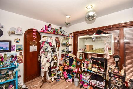 Casa à venda com 495m², 4 quartos e 3 vagasSuíte 1