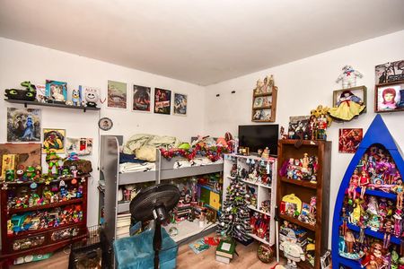 Casa à venda com 495m², 4 quartos e 3 vagasSuíte 1