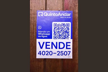 Casa à venda com 495m², 4 quartos e 3 vagasFachada