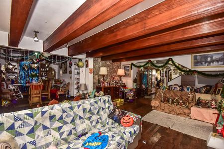 Casa à venda com 495m², 4 quartos e 3 vagasSala