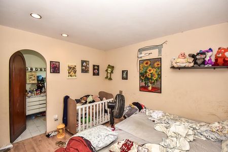 Casa à venda com 495m², 4 quartos e 3 vagasSuíte 2