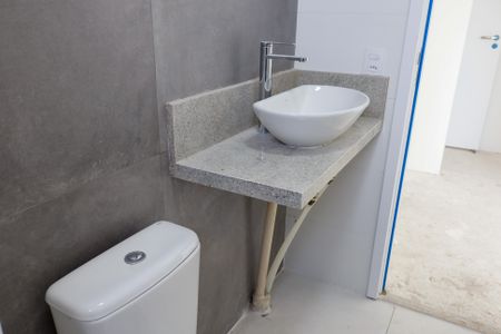 Apartamento à venda com 92m², 2 quartos e 2 vagasBanheiro da Suíte 2