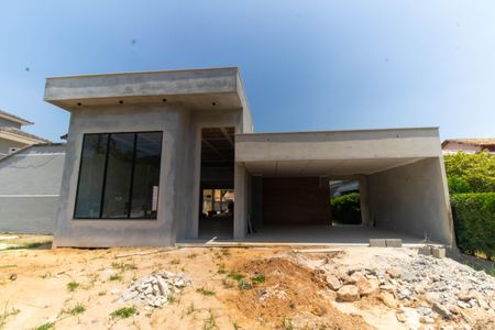 Casa de condomínio à venda com 206m², 3 quartos e 4 vagas Casa de condomínio à venda com 206m², 3 quartos e 4 vagasFachada