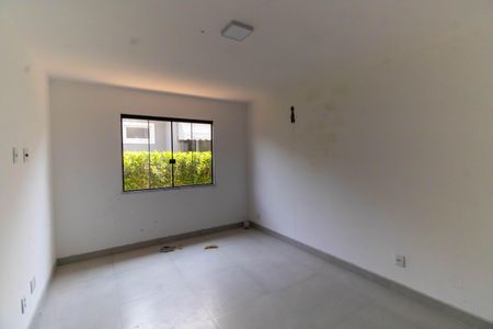 Casa de condomínio à venda com 206m², 3 quartos e 4 vagas Casa de condomínio à venda com 206m², 3 quartos e 4 vagasSuíte