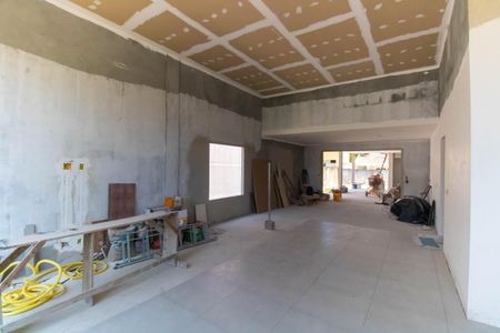 Casa de condomínio à venda com 206m², 3 quartos e 4 vagas Casa de condomínio à venda com 206m², 3 quartos e 4 vagasSala