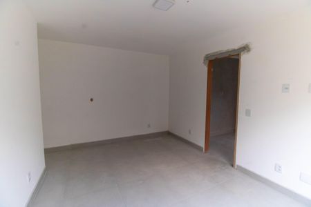 Casa de condomínio à venda com 206m², 3 quartos e 4 vagas Casa de condomínio à venda com 206m², 3 quartos e 4 vagasSuíte