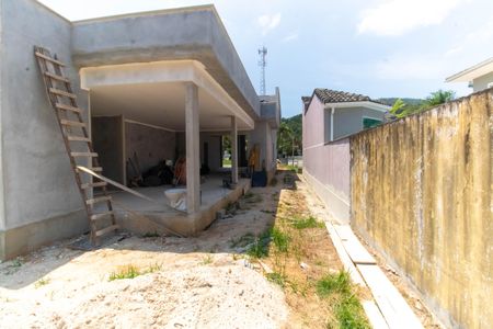 Casa de condomínio à venda com 206m², 3 quartos e 4 vagas Casa de condomínio à venda com 206m², 3 quartos e 4 vagasÁrea externa