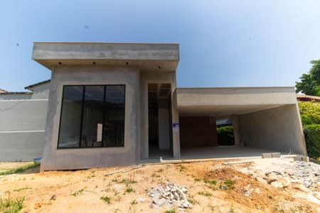 Casa de condomínio à venda com 206m², 3 quartos e 4 vagas Casa de condomínio à venda com 206m², 3 quartos e 4 vagasPlaquinha