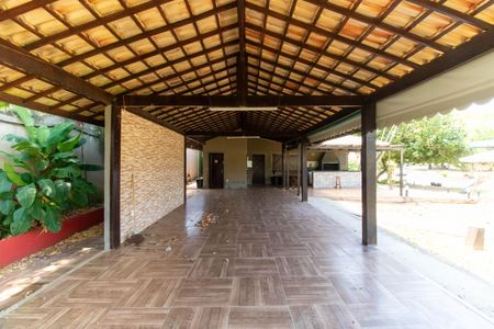 Casa de condomínio à venda com 206m², 3 quartos e 4 vagas Casa de condomínio à venda com 206m², 3 quartos e 4 vagasÁrea comum