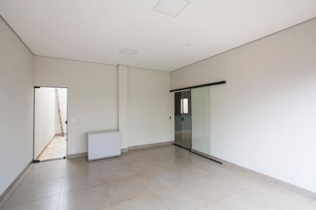 Casa para alugar com 130m², 3 quartos e sem vagaGaragem