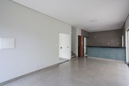Casa para alugar com 130m², 3 quartos e sem vagaSala