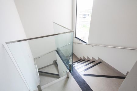 Casa para alugar com 130m², 3 quartos e sem vagaCorredor