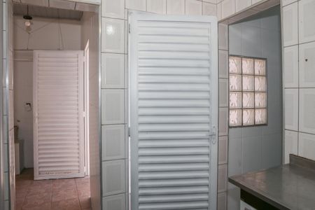 Casa para alugar com 91m², 2 quartos e sem vaga Casa para alugar com 91m², 2 quartos e sem vagaCozinha e Área de Serviço