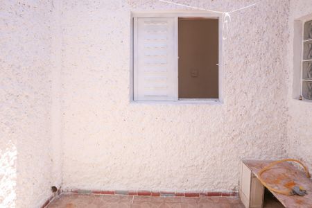 Casa para alugar com 91m², 2 quartos e sem vaga Casa para alugar com 91m², 2 quartos e sem vagaCozinha e Área de Serviço