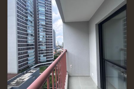 Varanda de kitnet/studio para alugar com 1 quarto, 25m² em Jardim das Acacias, São Paulo