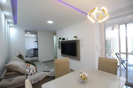 Sala de apartamento à venda com 2 quartos, 68m² em Taquara, Rio de Janeiro