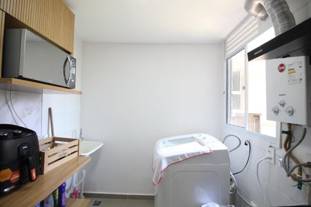 Apartamento para alugar com 68m², 2 quartos e 1 vagaÁrea de Serviço