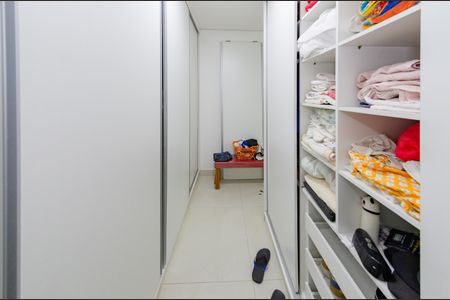 Casa à venda com 360m², 2 quartos e 10 vagasCloset suíte
