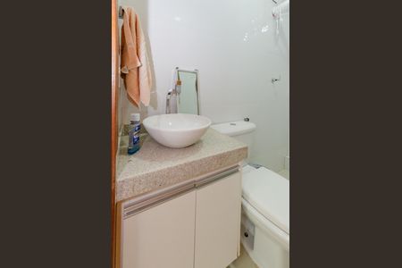 Casa à venda com 360m², 2 quartos e 10 vagasBanheiro social