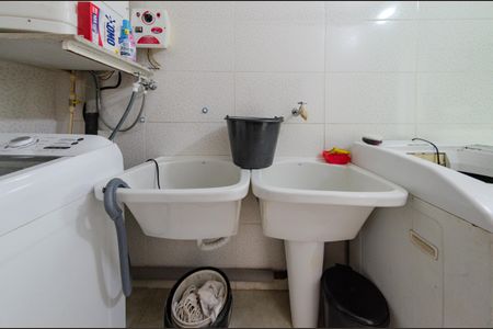 Casa à venda com 360m², 2 quartos e 10 vagasÁrea de serviço