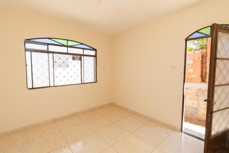 Sala de casa para alugar com 3 quartos, 360m² em Parque Maracana, Contagem