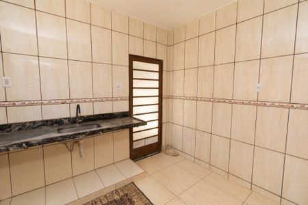 Casa para alugar com 360m², 3 quartos e 2 vagasCozinha