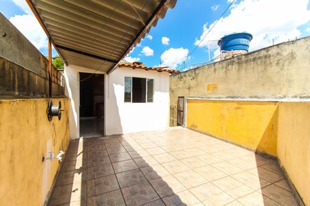 Casa para alugar com 90m², 2 quartos e 1 vagaVaranda