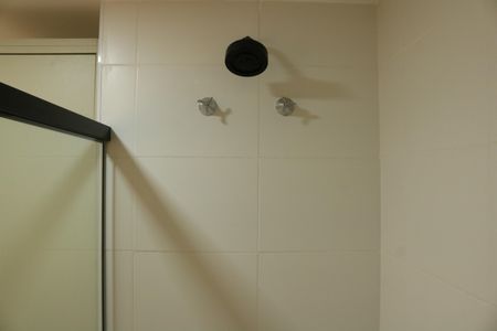 Banheiro de kitnet/studio para alugar com 1 quarto, 26m² em Pompeia, São Paulo