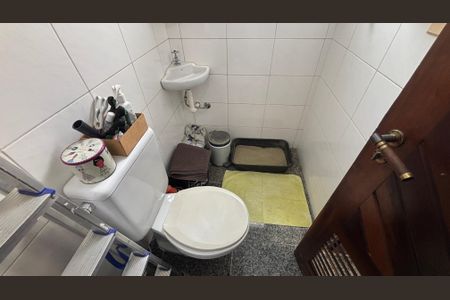 Apartamento à venda com 180m², 3 quartos e 3 vagasBanheiro da Área de Serviço