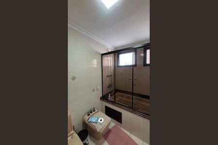 Apartamento à venda com 180m², 3 quartos e 3 vagasBanheiro da Suíte 3