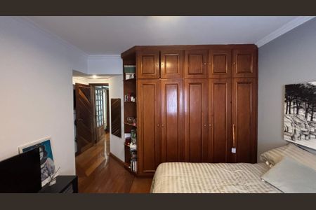 Apartamento à venda com 180m², 3 quartos e 3 vagasSuíte 3