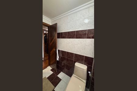 Apartamento à venda com 180m², 3 quartos e 3 vagasBanheiro da Suíte 1