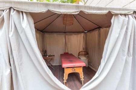 Studio para alugar com 31m², 1 quarto e 1 vaga Studio para alugar com 31m², 1 quarto e 1 vagaSpa