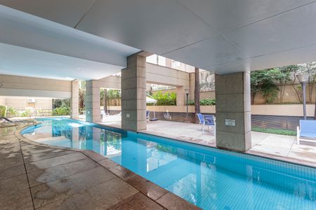 Studio para alugar com 31m², 1 quarto e 1 vaga Studio para alugar com 31m², 1 quarto e 1 vagaÁrea comum - Piscina