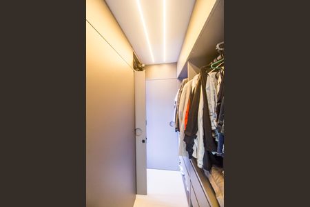 Apartamento para alugar com 49m², 1 quarto e 2 vagasCloset da suíte