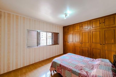 Casa para alugar com 110m², 4 quartos e 2 vagasQuarto 1