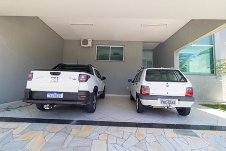 Casa de condomínio à venda com 330m², 4 quartos e sem vagaGaragem