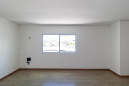 Casa de condomínio à venda com 330m², 4 quartos e sem vagaSala íntima