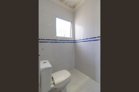 Casa de condomínio à venda com 330m², 4 quartos e sem vagaBanheiro da suíte 03