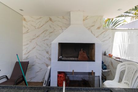 Casa de condomínio à venda com 330m², 4 quartos e sem vagaChurrasqueira