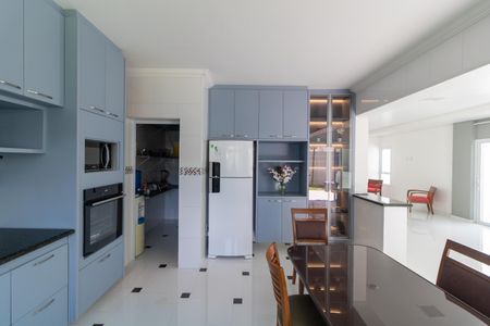 Casa de condomínio à venda com 330m², 4 quartos e sem vagaCozinha