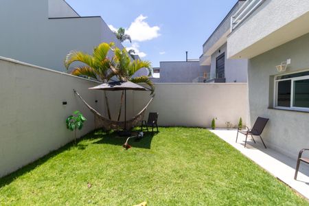 Casa de condomínio à venda com 330m², 4 quartos e sem vagaQuintal