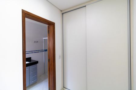 Casa de condomínio à venda com 330m², 4 quartos e sem vagaCloset da suíte 03