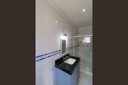 Casa de condomínio à venda com 330m², 4 quartos e sem vagaBanheiro da suíte 03