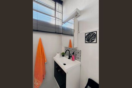 Banheiro de casa para alugar com 1 quarto, 35m² em Vila Joana, Jundiaí
