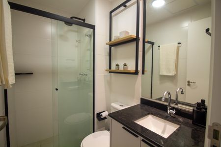 Banheiro de kitnet/studio à venda com 1 quarto, 25m² em Jardim das Acacias, São Paulo