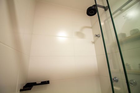 Banheiro de kitnet/studio à venda com 1 quarto, 25m² em Jardim das Acacias, São Paulo