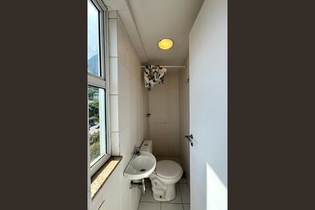 Apartamento para alugar com 170m², 2 quartos e 1 vagaÁrea de serviço - banheiro