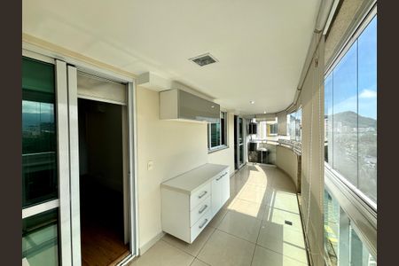 Apartamento para alugar com 170m², 2 quartos e 1 vagaVaranda da Sala 1